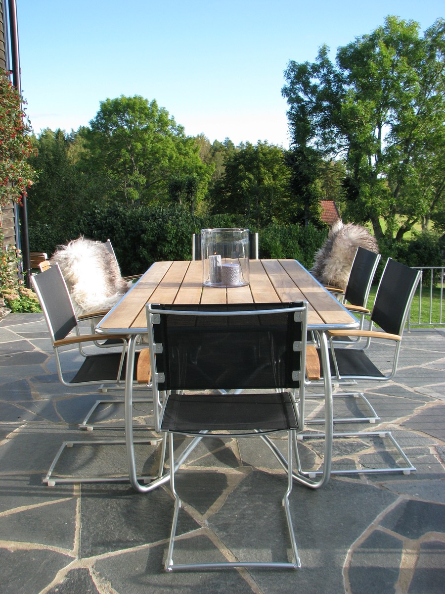 Spring Teak-Tisch 220x100 cm mit Stahlrohr-Gestell
