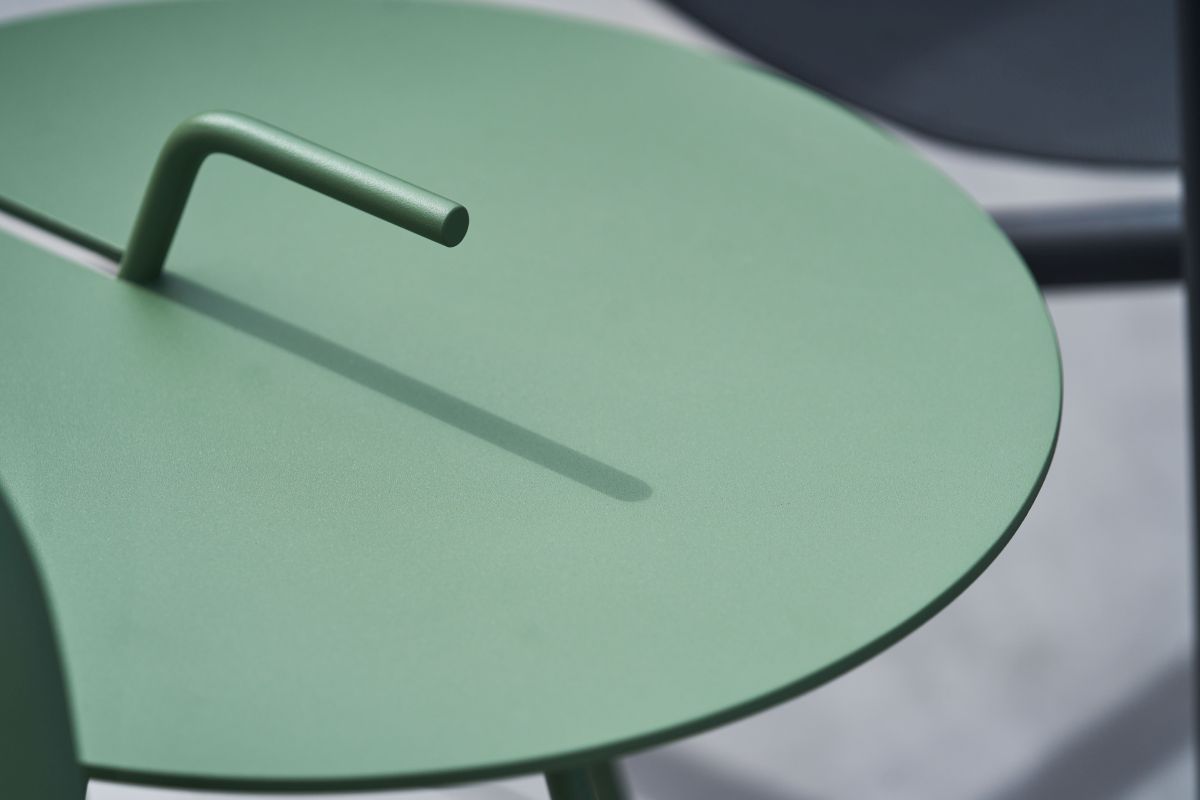 Sandholma Beistelltisch Ø44 cm, Alu grün von Hillerstorp