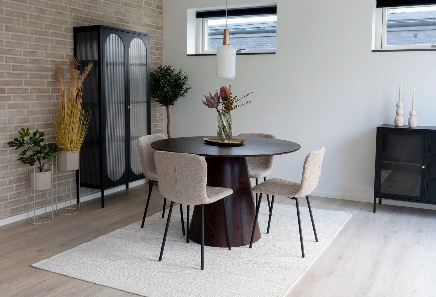 Bolton Esstisch rund Ø120x76 cm Walnuss-Furnier dunkelbraun