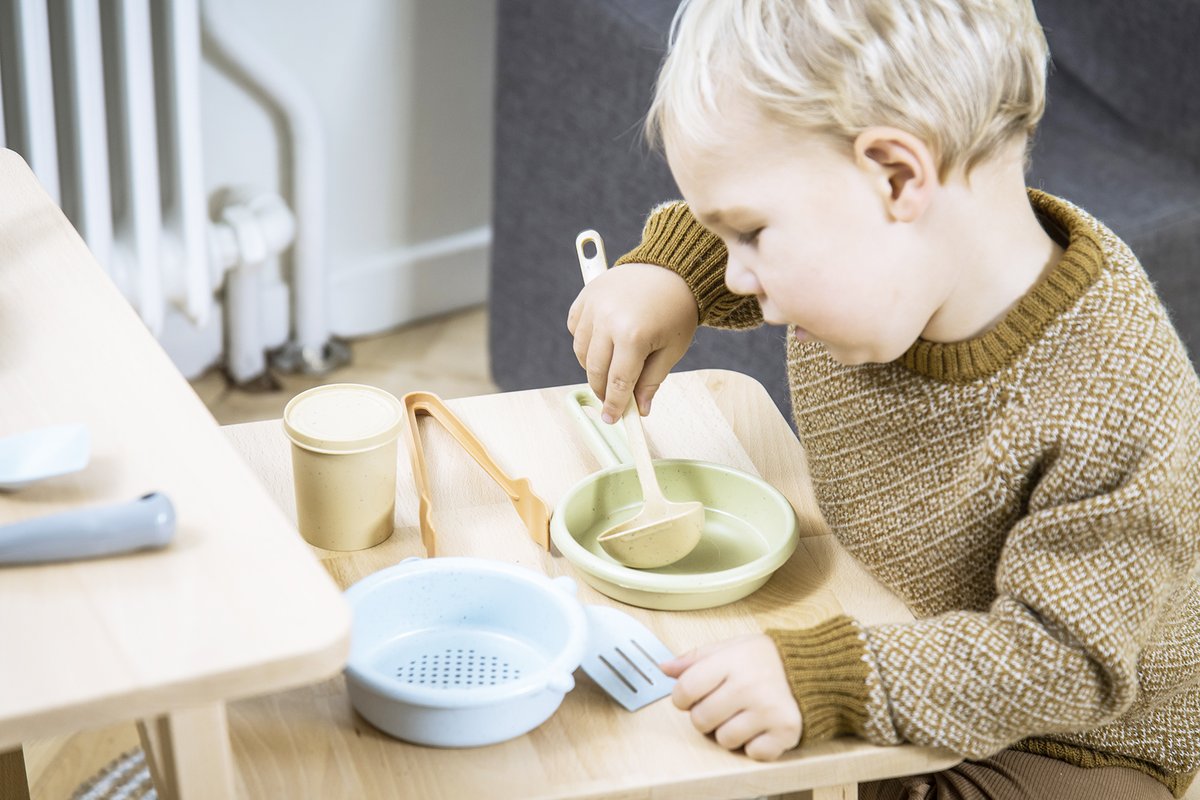 Küchen Set in Geschenk Box von Dantoy, Spielküchen-Zubehör aus Biokunststoff